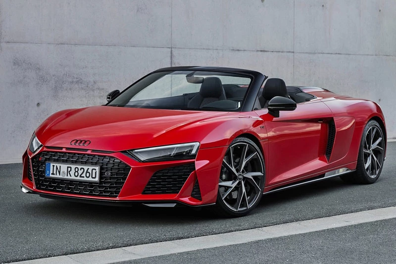 14. Audi R8 Spyder 2020 (giá khởi điểm: 182.100 USD).