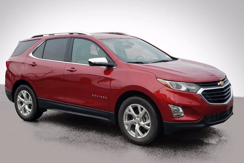 2. Chevrolet Equinox 2020 (đánh giá độ tin cậy: 5/5, giá khởi điểm: 23.800 USD).