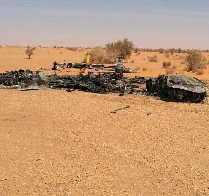 Xác chiếc trực thăng chở lính đánh thuê Wagner của Nga bị bắn hạ tại Libya. Ảnh: Avia-pro.