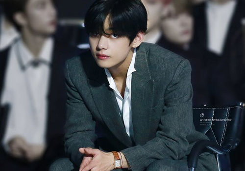 Top 7 idol 'gây thương nhớ' với nhan sắc huyền thoại tại các lễ trao giải Kpop: V (BTS) bị đối thủ không ngờ 'vượt mặt'