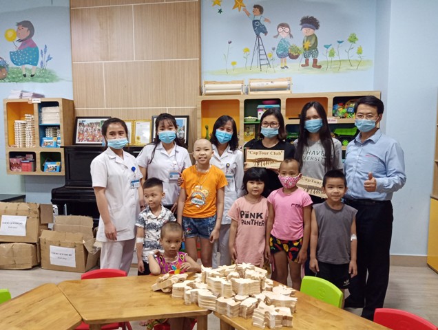 Chương trình hiến máu nhân đạo “Doanh nhân và giọt hồng” mang Trung thu đến với bệnh nhi