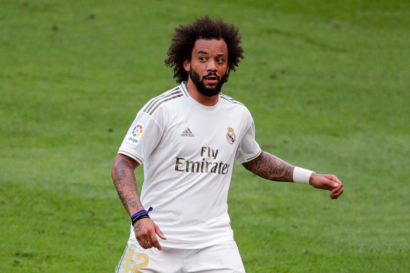 Hậu vệ trái: Marcelo.