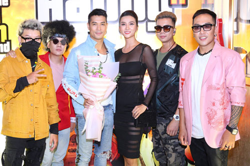 Dàn nghệ sĩ ủng hộ Trương Thế Vinh lập ban nhạc