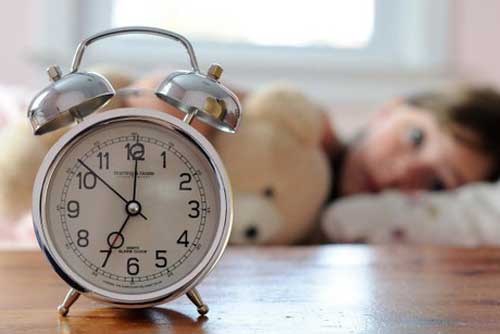 Tuyệt đối không để 3 thứ này ở đầu giường, kẻo tổn hại sức khỏe, thậm chí là mất mạng