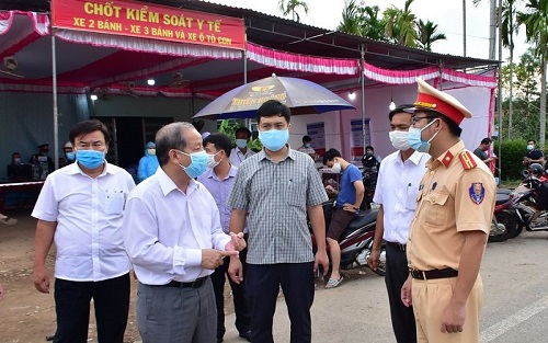 Dỡ bỏ tất cả các biện pháp hạn chế người và phương tiện vào Huế từ 25/9