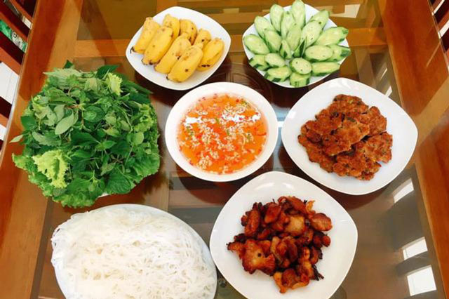 Mâm cơm 100 nghìn bắt mắt, ngon miệng của bà nội trợ Hà Nội
