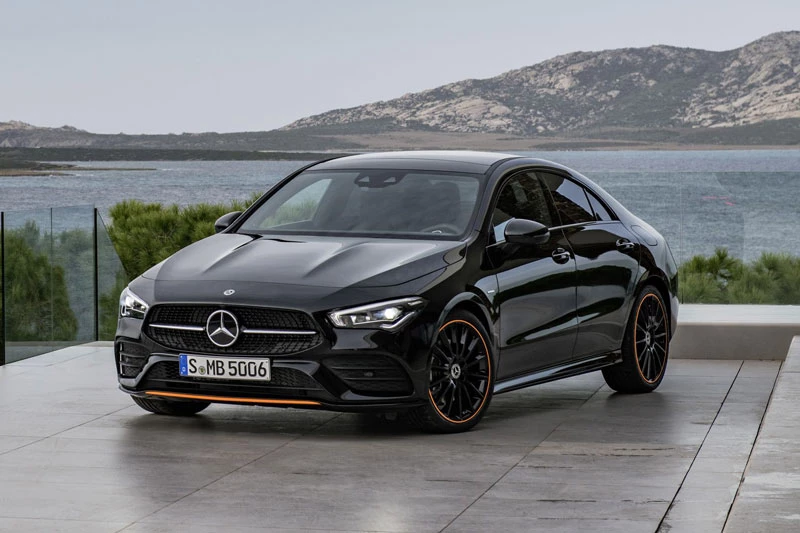 9. Mercedes-Benz CLA 2020 (giá khởi điểm: 36.650 USD).