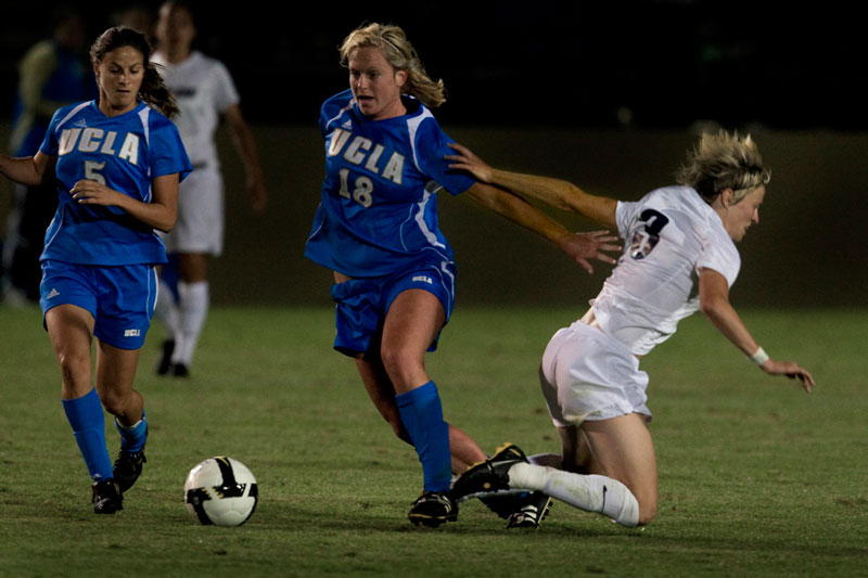 Những màn ‘tấu hài’ cực kỳ vui nhộn trong lịch sử bóng đá nữ