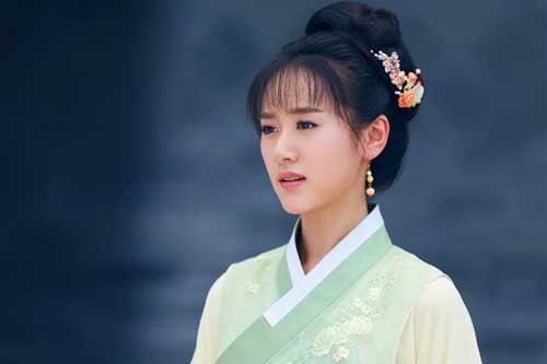 Chuyện về nữ nhân xuất thân danh môn nhưng bị ép gả cho gã ăn mày, 20 năm sau đổi đời và trở thành phi tần của Hoàng đế