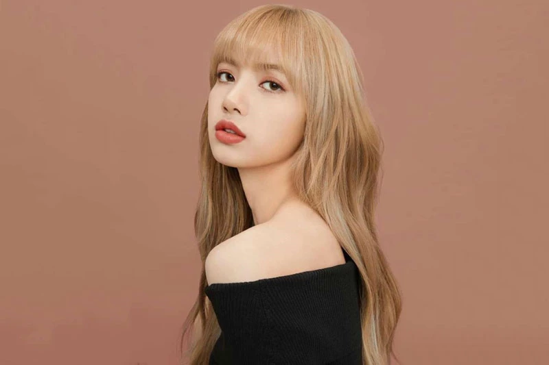 1. Lisa (BLACKPINK).