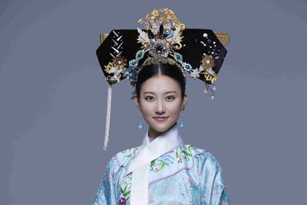 Nữ nhân được Hoàng đế Càn Long chọn làm con dâu: Xuất thân không quá hiển hách, 15 tuổi xuất giá, 21 năm sau trở thành Hoàng hậu