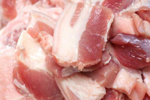 Thịt lợn có dấu hiệu này hãy ném bỏ đi đừng tiếc mà ăn vào rước họa cho cả nhà