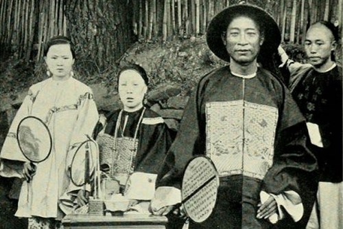 Cuộc sống thực trong triều đại nhà Thanh dưới ống kính phương Tây: Khoảng cách quan lại và thường dân hơn 100 năm trước có sự chênh lệch quá lớn