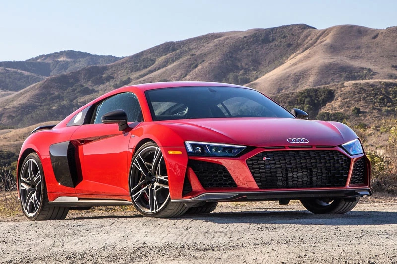 3. Audi R8 2020 (giá khởi điểm: 169.900 USD, điểm tổng thể: 8,8/10).