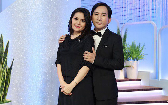 Vợ Kim Tử Long bị nhắn tin nặc danh vu 'giật chồng', 'đào mỏ'