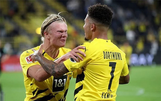 Cùng với Haaland và Sancho, bộ tứ sinh ra tại nước Anh là điểm tựa để Dortmund hy vọng đấu với Bayern