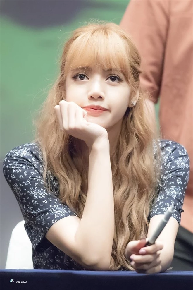 Top 5 idol nữ có đôi mắt đẹp nhất Kpop: Lisa (BLACKPINK) mê hoặc với vẻ đẹp long lanh, Jihyo (TWICE) thu hút mọi ánh nhìn - Ảnh 2