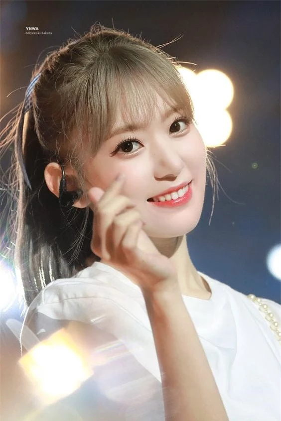 Top 5 idol nữ có đôi mắt đẹp nhất Kpop: Lisa (BLACKPINK) mê hoặc với vẻ đẹp long lanh, Jihyo (TWICE) thu hút mọi ánh nhìn - Ảnh 8