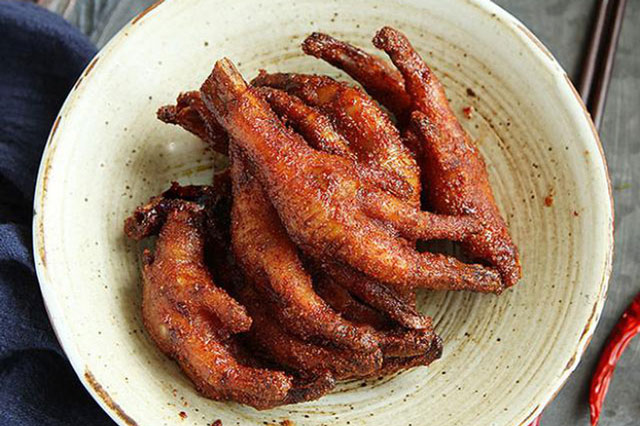 Cuối tuần thử làm món chân gà nướng cay ngọt