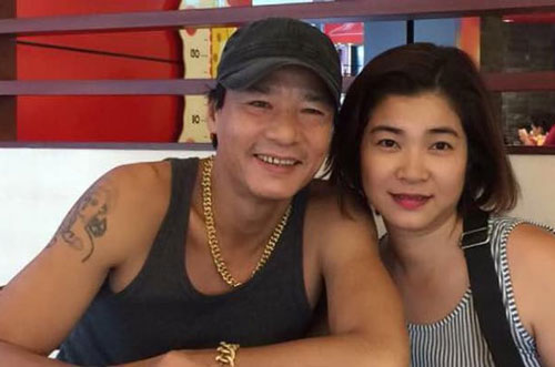 Bà xã Võ Hoài Nam bị chồng nhắc nhở vì lúc nào cũng ăn mặc luộm thuộm khi ở nhà, dù mới ngoài 40