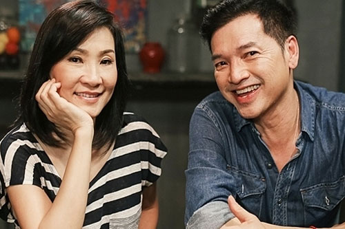 Chồng cũ không thể quên sinh nhật Hồng Đào