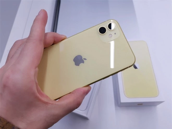 iPhone 11 lien tuc giam gia anh 1