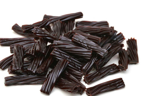 Hy hữu: Một người tử vong vì ăn quá nhiều kẹo cam thảo