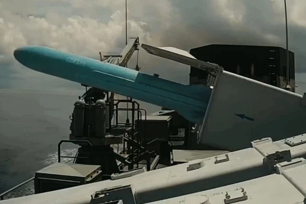 Hải quân Venezuela đã chọn tên lửa hành trình chống hạm C-802A do Trung Quốc sản xuất. Ảnh: Avia-pro.