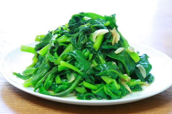 Ngã ngửa với những tác hại từ rau mồng tơi