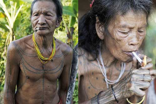 Kì lạ chuyện dùng đục mài răng và hộp sọ để...trang trí nhà