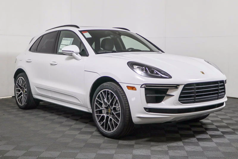 3. Porsche Macan 2020 (giá khởi điểm: 68.650 USD).