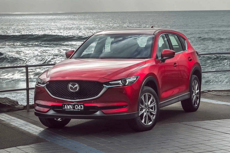 4. Mazda CX-5 2020 (giá khởi điểm: 25.190 USD).