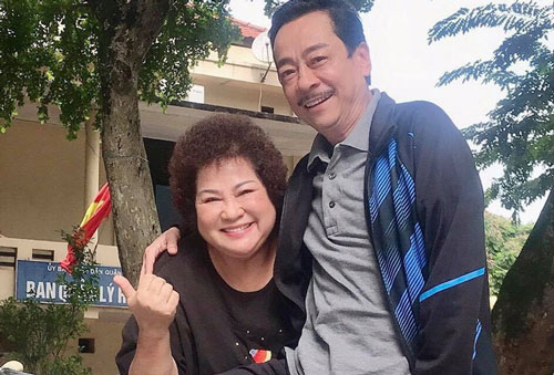 NSND Hoàng Dũng hội ngộ NSƯT Minh Vượng trên phim trường