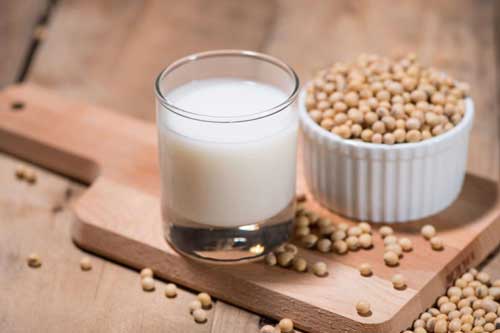 Uống sữa đậu nành có vô sinh không? Đây là câu trả lời đúng nhất từ chuyên gia