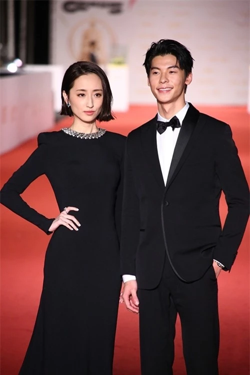 Cặp đôi đình đám gần đây của phim Muốn gặp em: Kha Giai Yến và Hứa Quang Hán.