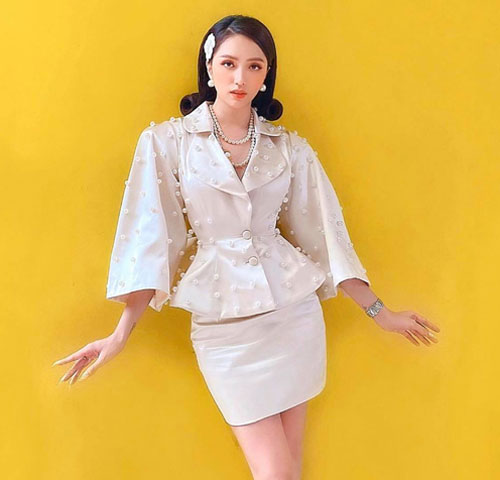 "Lác mắt" trước những bộ trang phục giúp tôn eo 'con kiến' của sao Việt