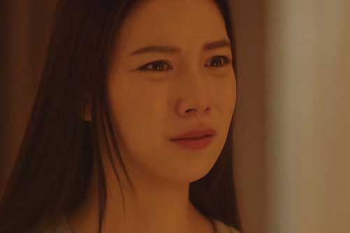 Bí mật động trời của việc chiều nào chồng đi đổ rác cũng mang theo hộp đồ ăn cho con của chị lao công