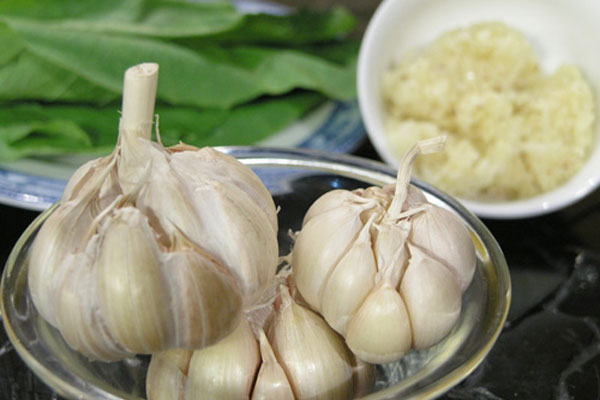 Những tác dụng phụ đáng sợ nếu ăn tỏi theo cách sau