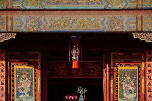 Cung điện vua chúa cái gì cũng có, chỉ duy nhất một thứ này là không