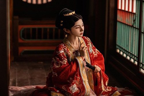 Mỹ nhân 2 lần làm phi tần của Hoàng đế Trung Hoa, tình nguyện ân ái với kẻ thù và cái kết sầu thảm