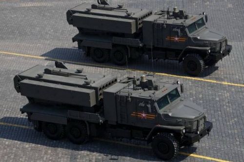 Tổ hợp phun lửa hạng nặng TOS-2 Tosochka của Nga. Ảnh: RIA Novosti.