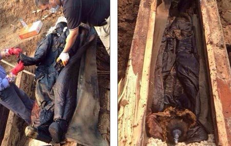 Bí ẩn về xác ướp cổ hóa đen sau khi mở quan tài