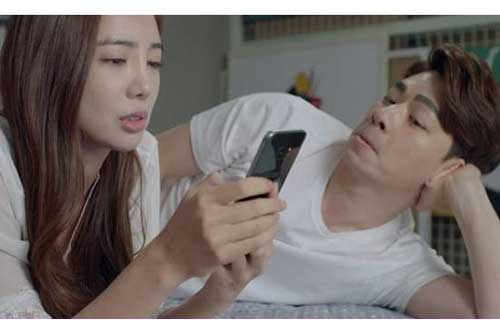 Phát hiện nữ đồng nghiệp cùng công ty dùng chiêu trò thâm sâu để lôi kéo chồng, vợ "tương kế tựu kế" để anh ta phải chóng mặt giữ cô