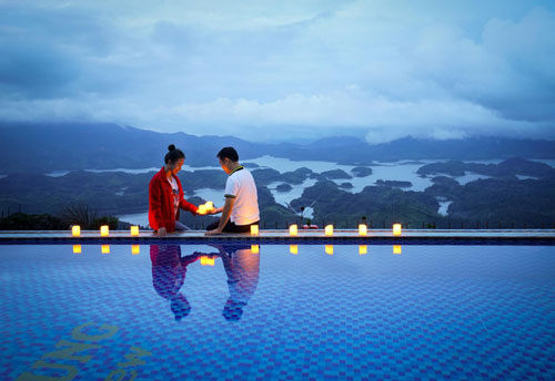 MC Thanh Vân Hugo lộ ảnh lãng mạn bên bạn trai