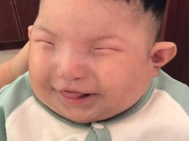 Mẹ kêu cứu vì con ra đời trông khác lạ, dân tình phẫn nộ réo gọi bố đứa trẻ