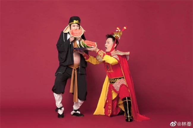 Bộ ảnh hài hước của Lâm Phong và vợ bầu.