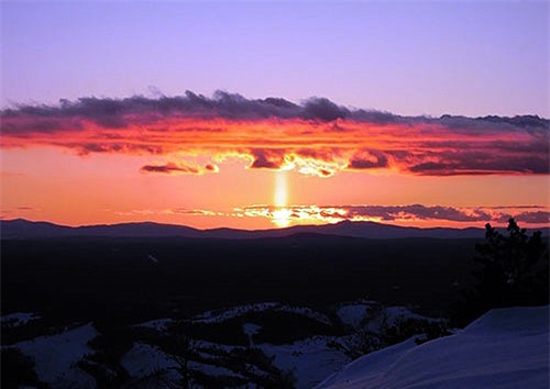 Những hiện tượng ánh sáng kỳ lạ đẹp hấp dẫn