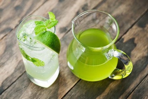 Tác dụng phụ nghiêm trọng nếu uống quá nhiều nước chanh