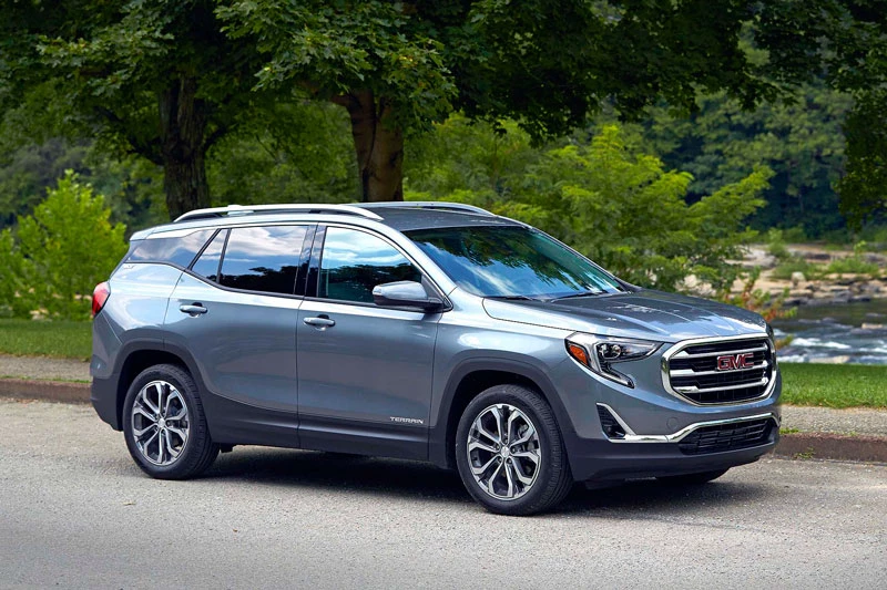 10. GMC Terrain 2020 (giá khởi điểm: 25.000 USD).