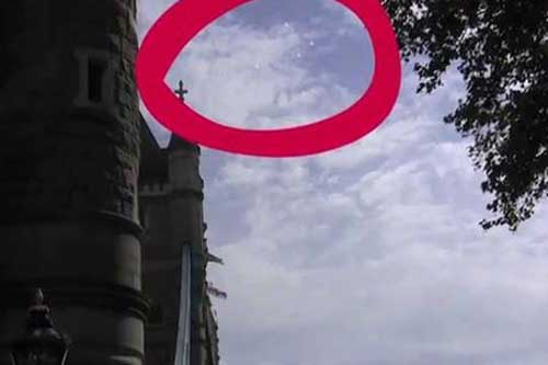 Bí ẩn về sự tồn tại của UFO